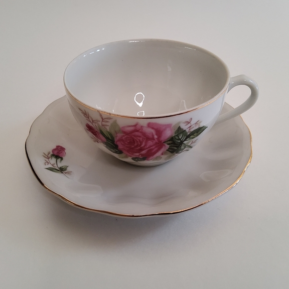 Porcelain Tea Cup & Saucer Nippon Yoko Boeki Co Rose - Picture 1 of 2